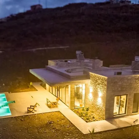 Indigo Villa Achlada